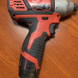 Milwaukee Impact Driver M12