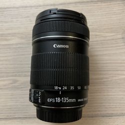 Canon 18-135mm f/3.5-5.6 