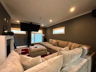 LUXURY AIDEN  & IVY SECTIONAL SOFA SET FOR SALE