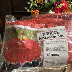 70” Round Vintage Red/White Tablecloth Set