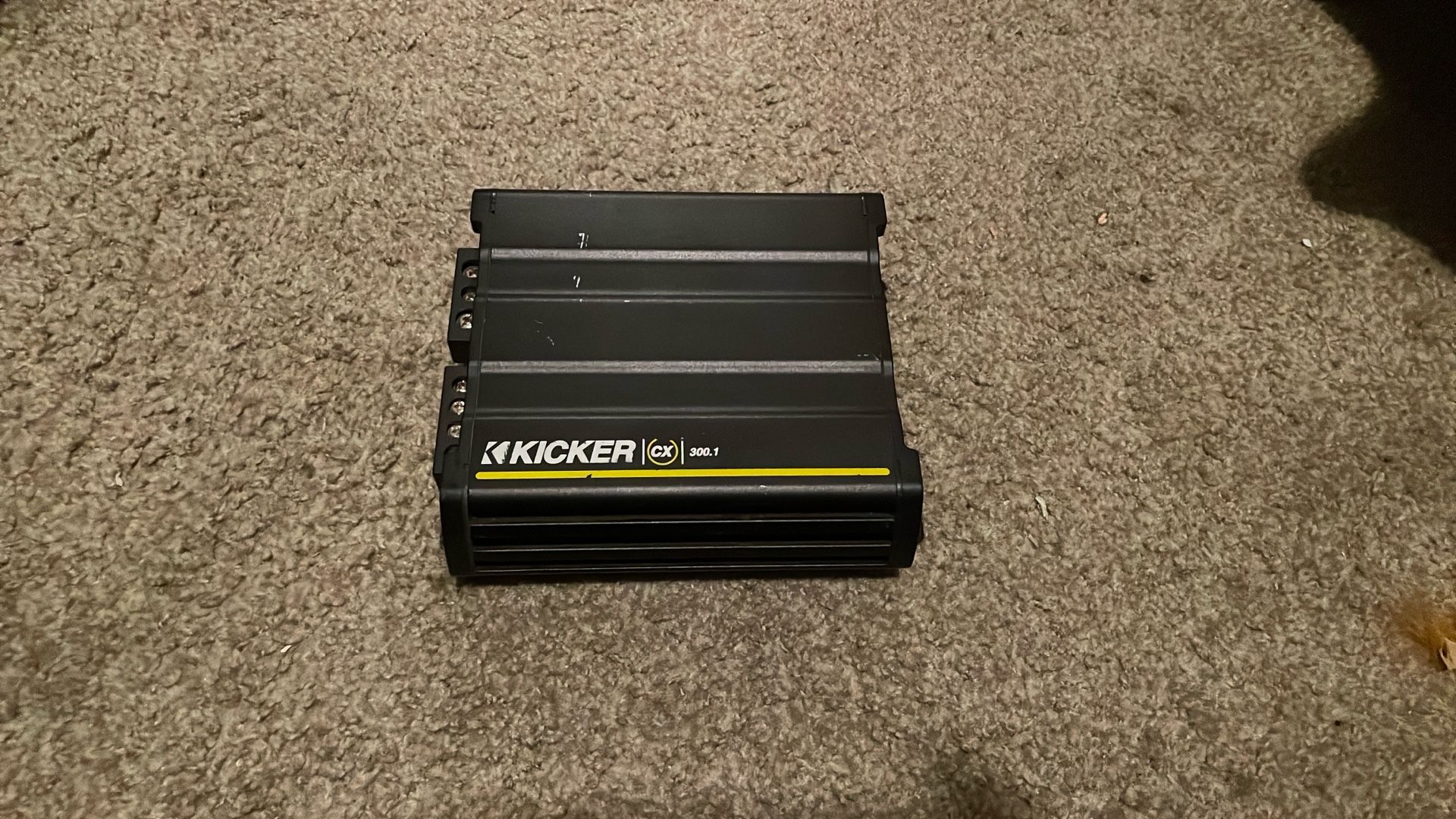 Kicker Cx 300.1 Amplifier