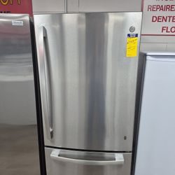Bottom Mount Refrigerator 