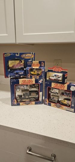 TOY. VEHICLES.    PEPSI. LOGO