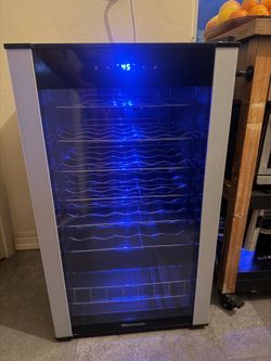 Working Wine Fridge
