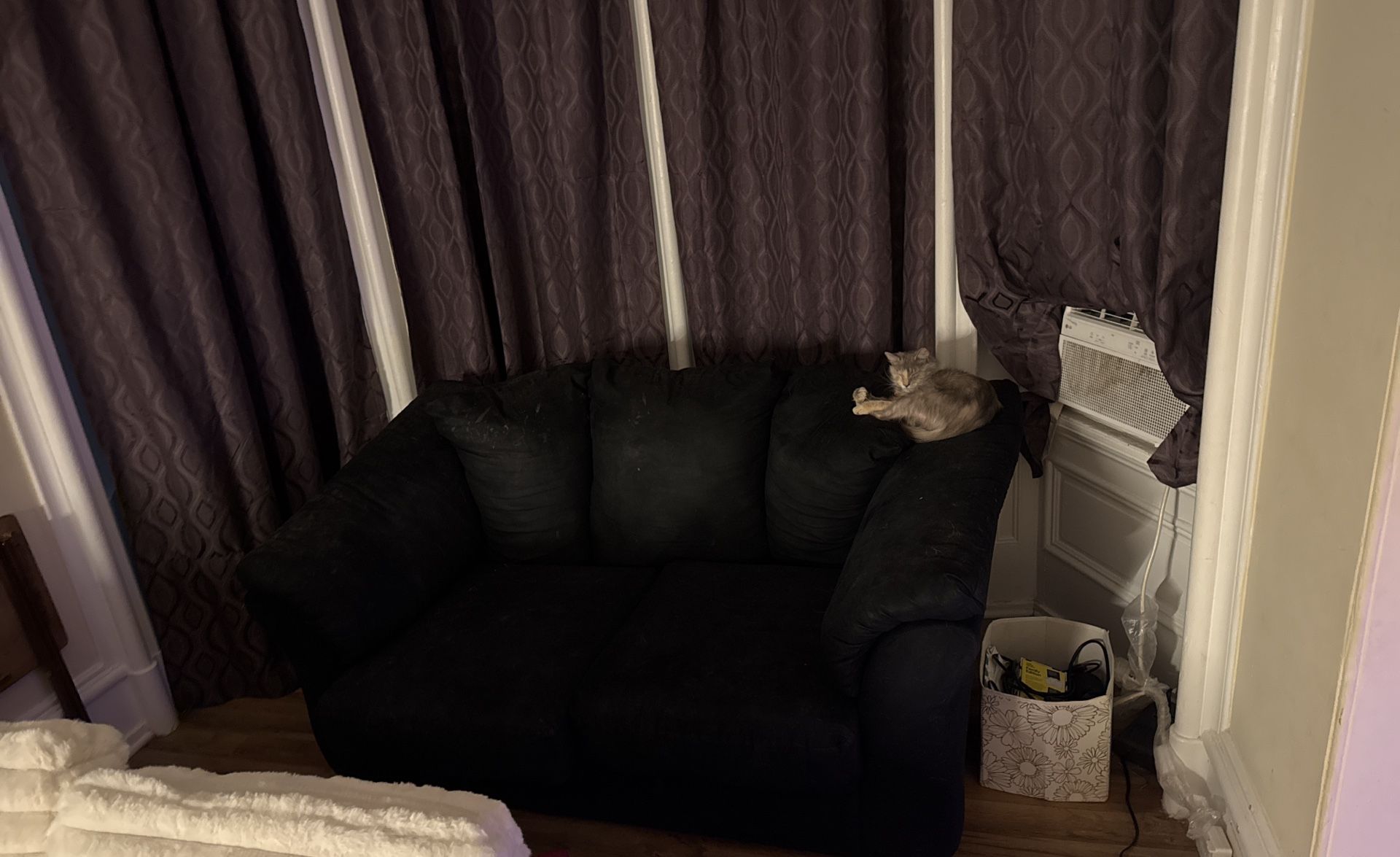 Love Seat Darcy