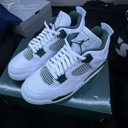 Air Jordan 4 Retro Oxidized Green (Size 10) (New w/box)