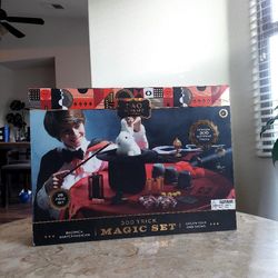 FAO Schwarz Magic Set