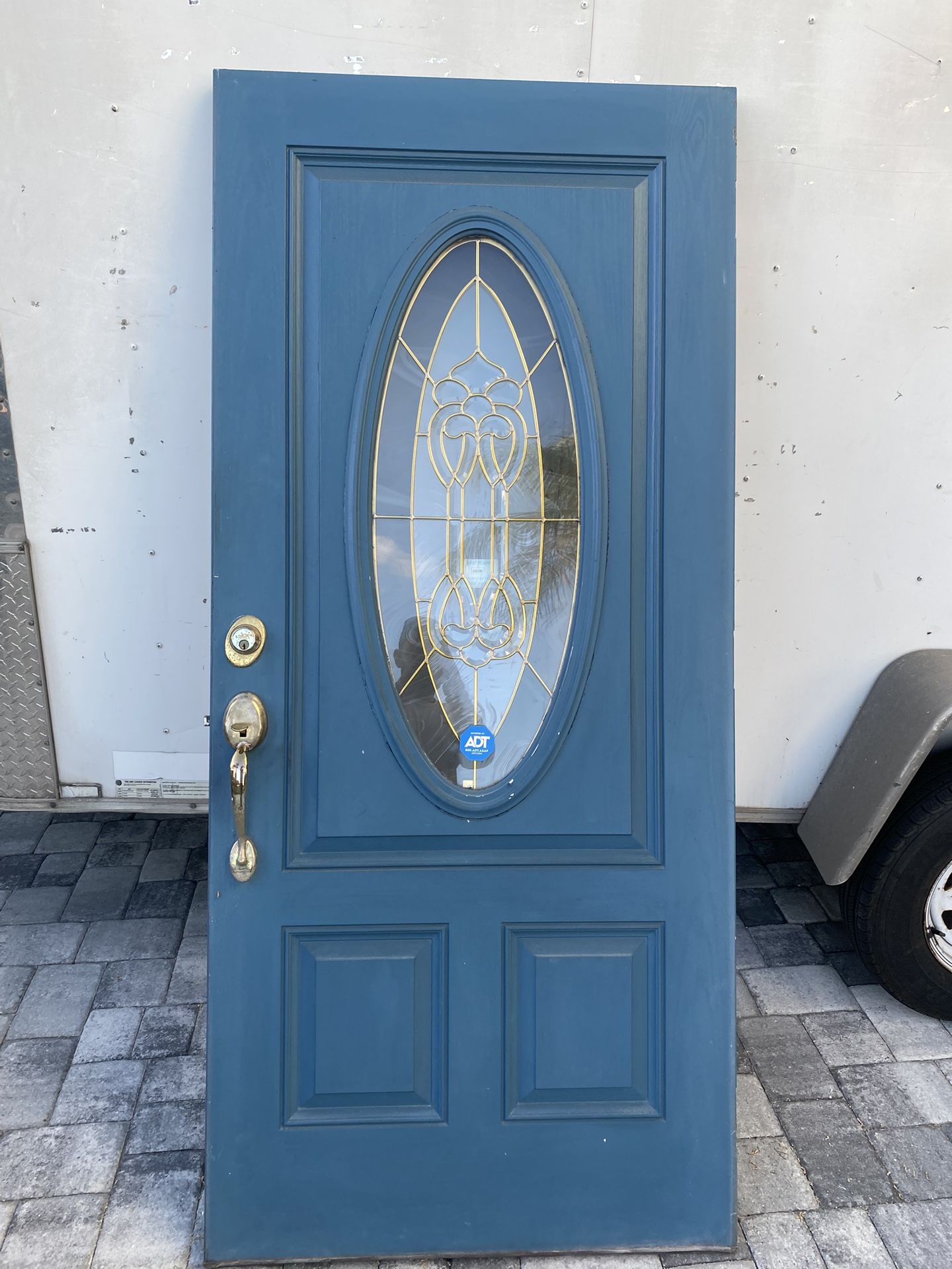 USED DOOR IN EXCELLENT CONDITION