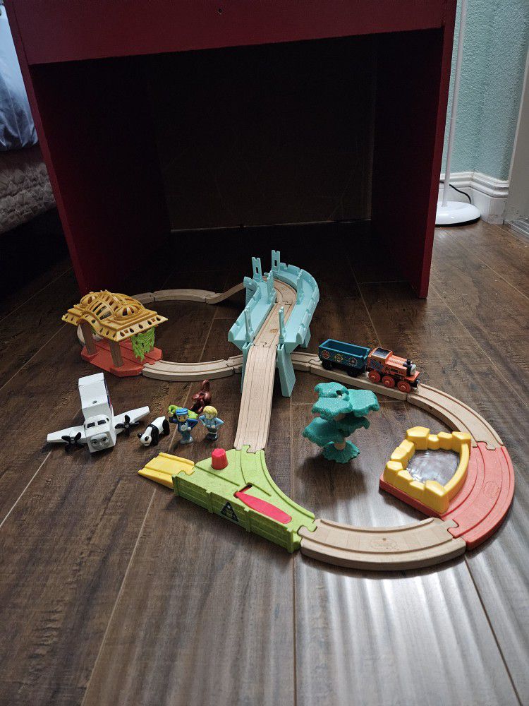 Thomas And Friends Wooden Track Set