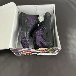 Black Panther  Adidas Shoes Size  4 And  6