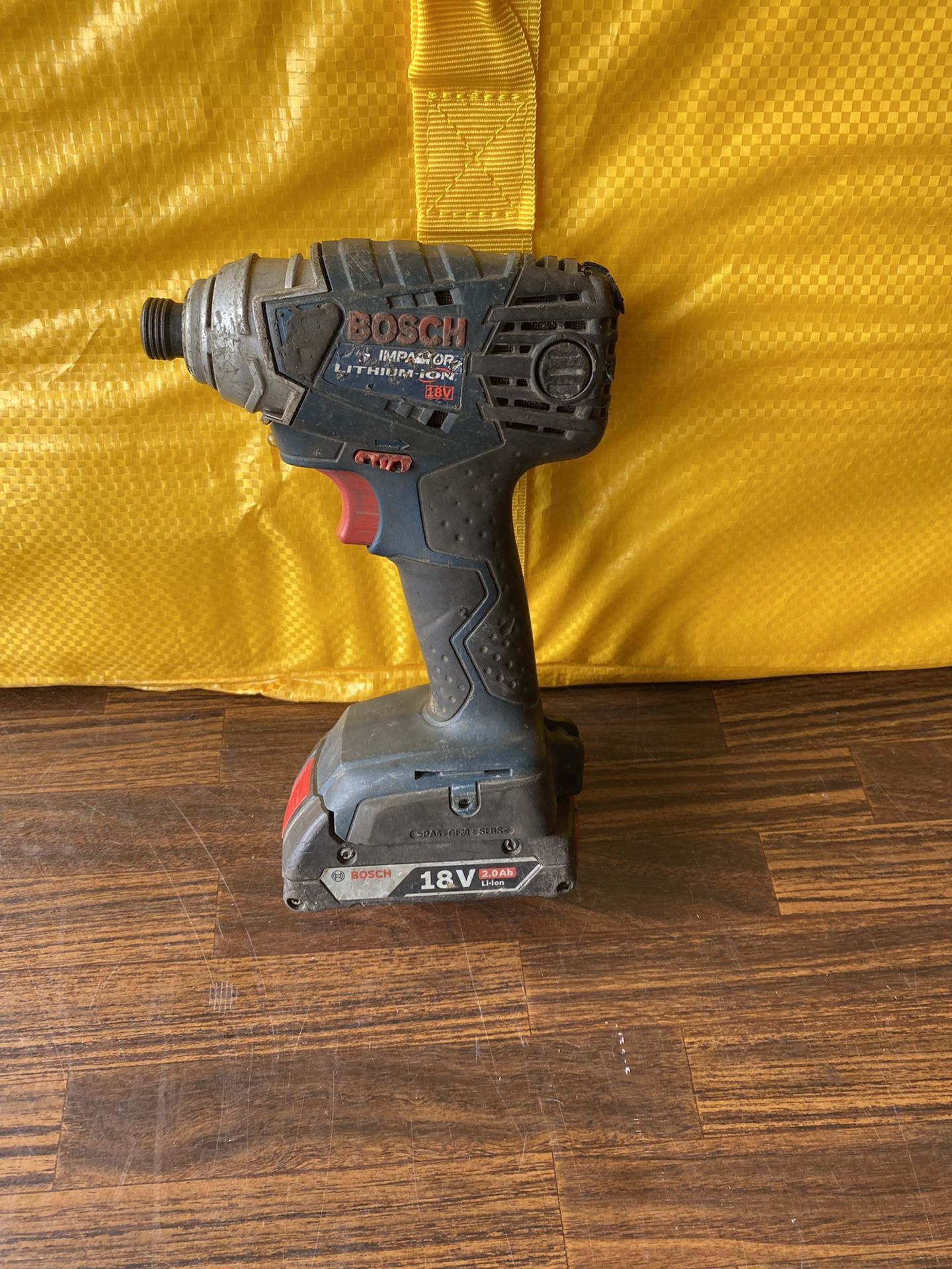 18 V Bosch impact and battery only