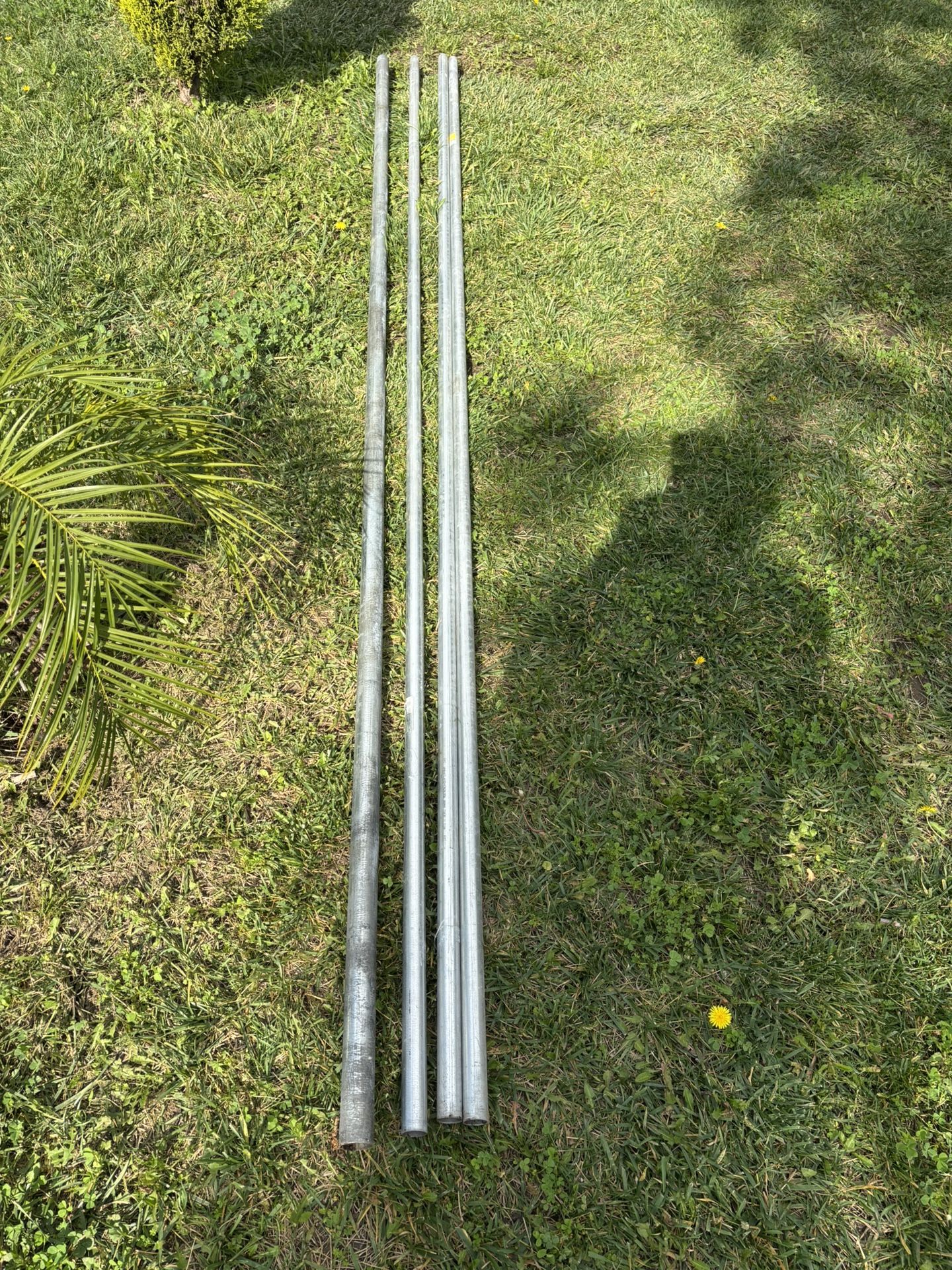 4 X10 Feet EMT Pipes 1x1,5 And 3x1 1/8 $15 Each