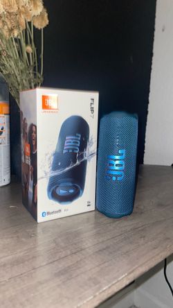 JBL Flip 7 Bluetooth Speaker – Blue