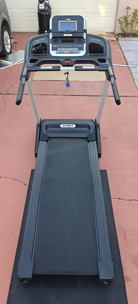 Treadmill For Sale 