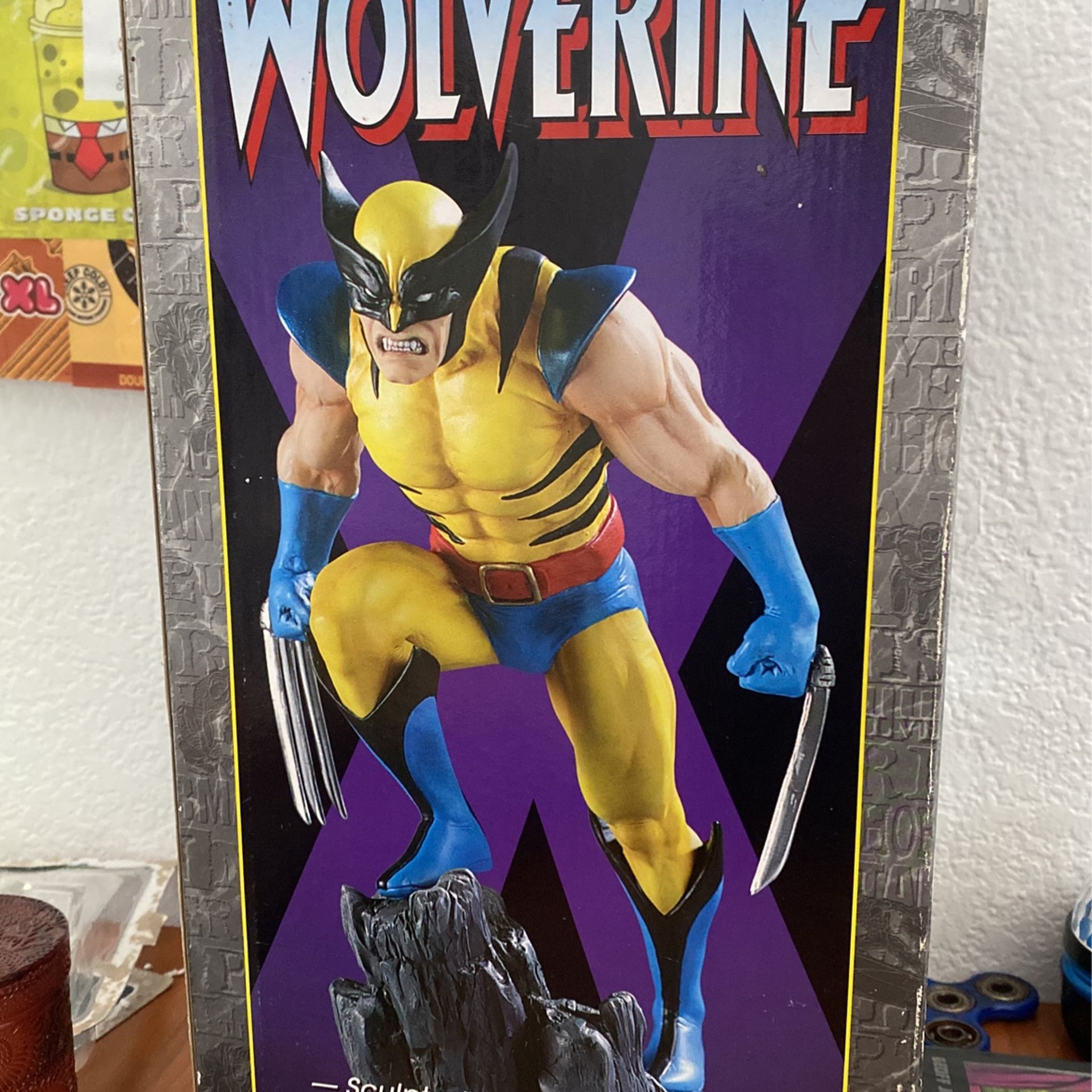 Bowen Statue Wolverine 