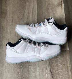 Jordan 11 low legend blue size 10.5