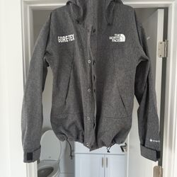 North Face GorTex Jacket. Medium.