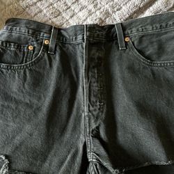 Levi’s Denim Shorts - Size 10