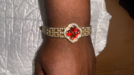 Women watches and bracelet