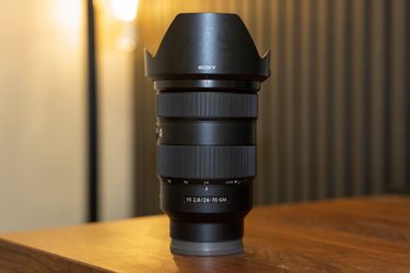 Sony FE 24-70mm f/2.8 GM Lens - Excellent Condition