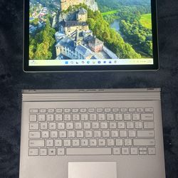 Microsoft Surface Book 2, Core i5 / 8GB RAM  / 256GB SSD