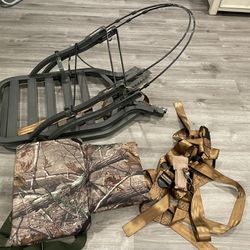 Hunting Tree Stand From Cabela’s W/ Safety Harness 