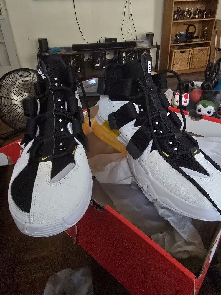 Nike Sneakers