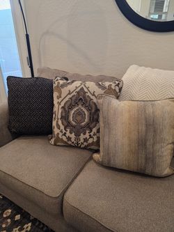 New Beautiful Down Pillows! Two Of Each One. $10 Each