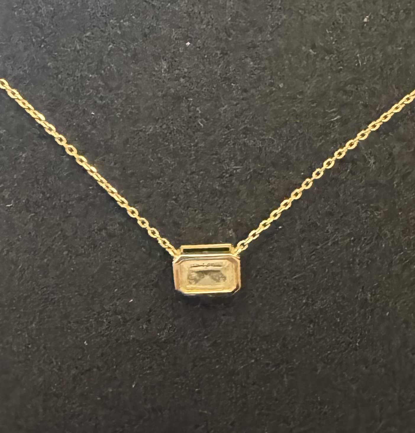 Delicate 14k (585) Gold Rectangle Frame Attached Pendant