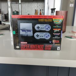 Super Nintendo Classic Edition – 21 Games Included! – Like New
