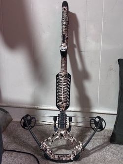 Compound Bow Camo Finish with Cams