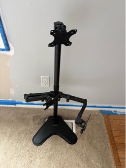 3 Monitor stand