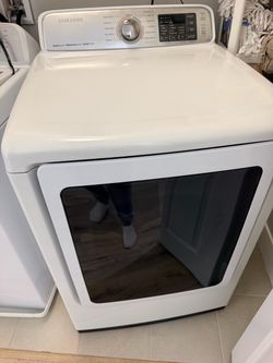Samsung Front-Load Gas Dryer White