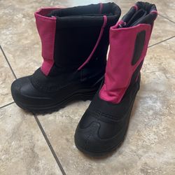 Pink and Black Winter Snow Boots $20