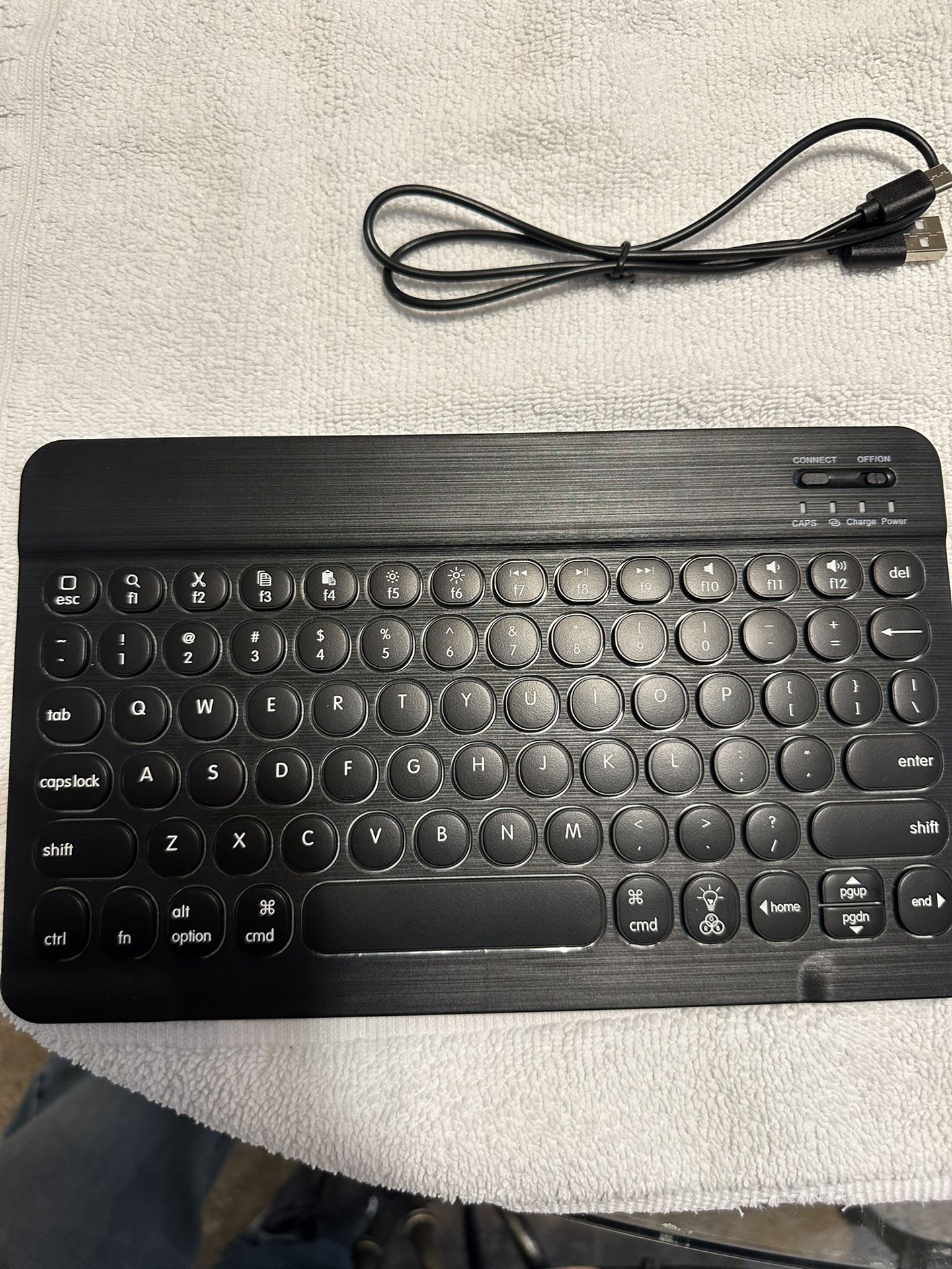 Keyboard And Case Wireless New
