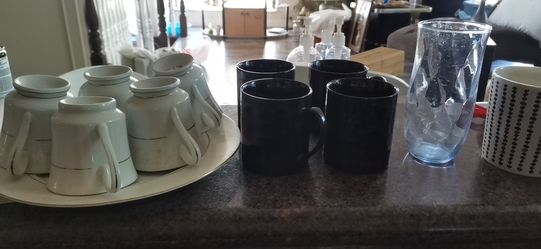 Mug and teacups