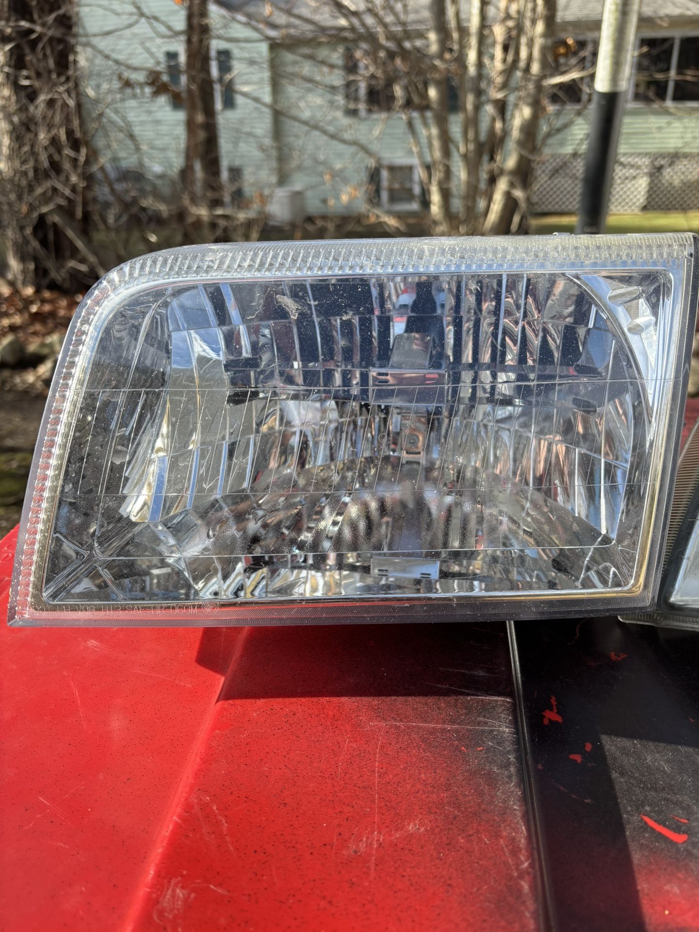2006 Grand Marquis Drivers Side Headlight Assembly