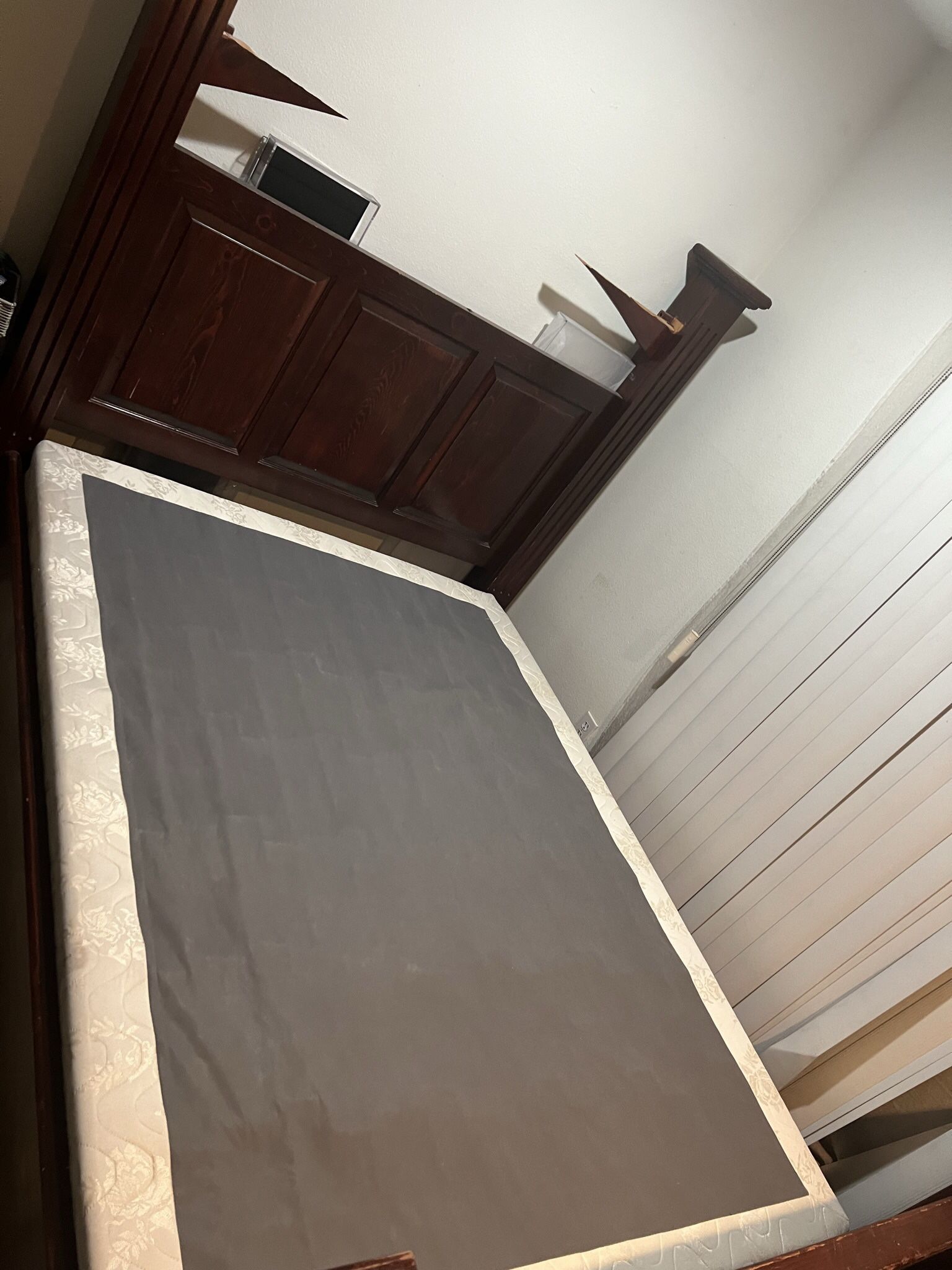 Bed Frame Wood  Queen Size 