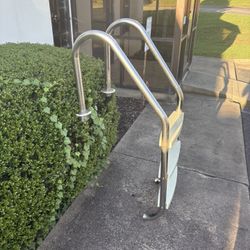 Pool Ladder 