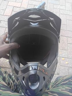 Medium bell. helmet