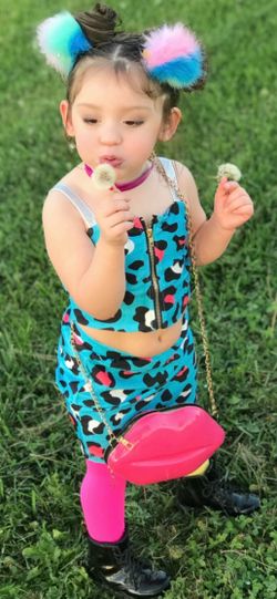 Trio of Adorable Little Girls Ensembles! Like New, Perfect Condition! Fashion, Cute, Adorable!