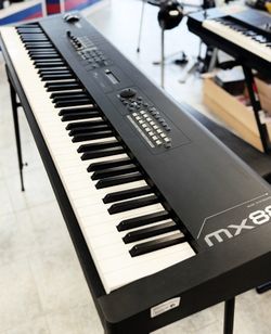 Yamaha MX88 88-key Weighted Action Music Synthesize 