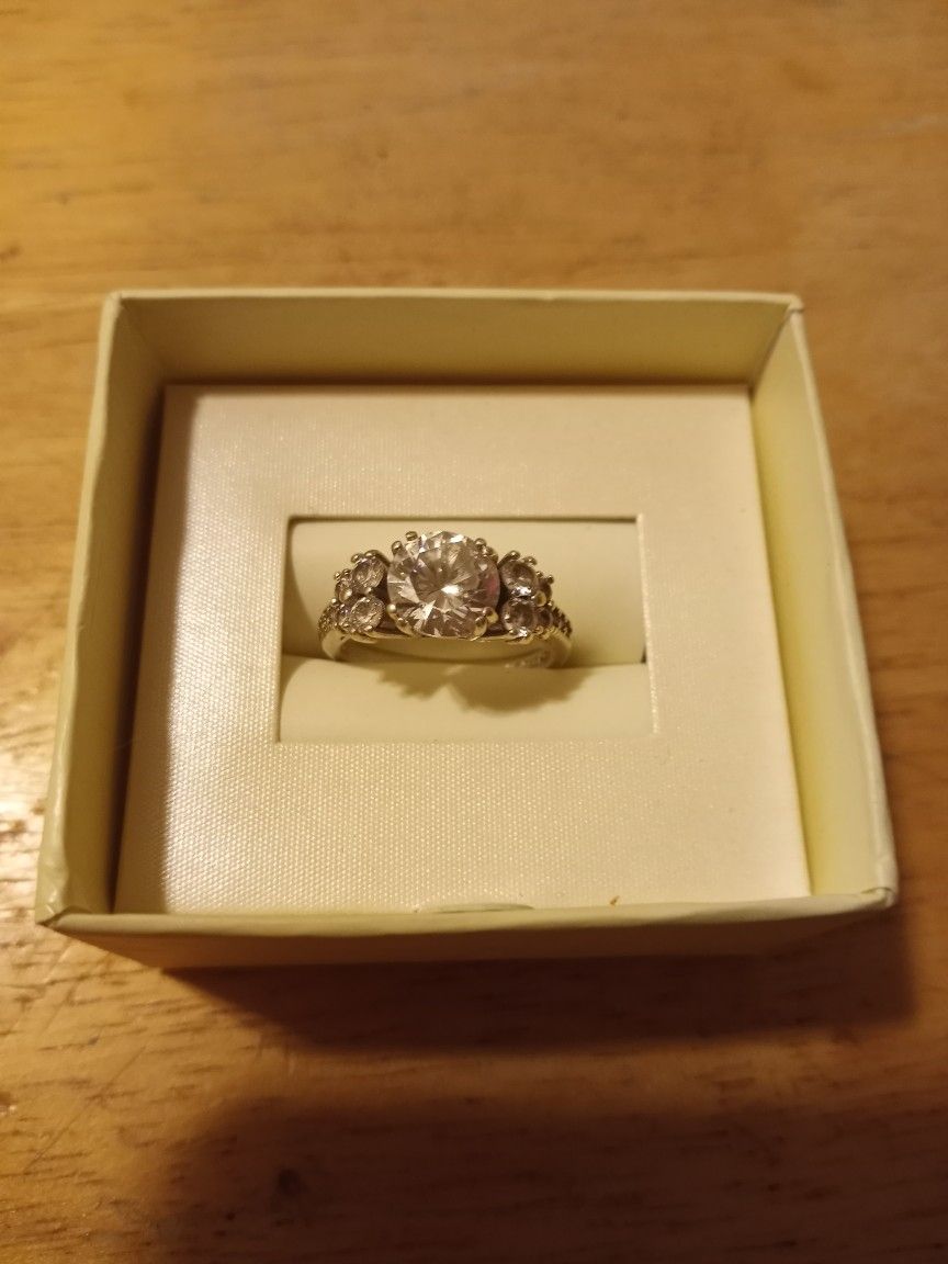 Cubic Zirconia Ring Size 7