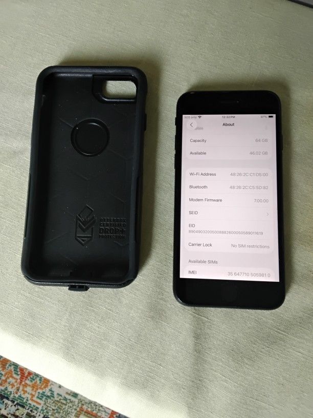 iPhone SE Unlocked 