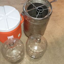 Home Brewing Gear: Mash Tun, Kettle, Carboys