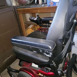 J6 power chair with new battery