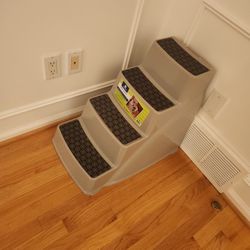 Pet Steps Stairs Small Dog Cat Like New 20: High