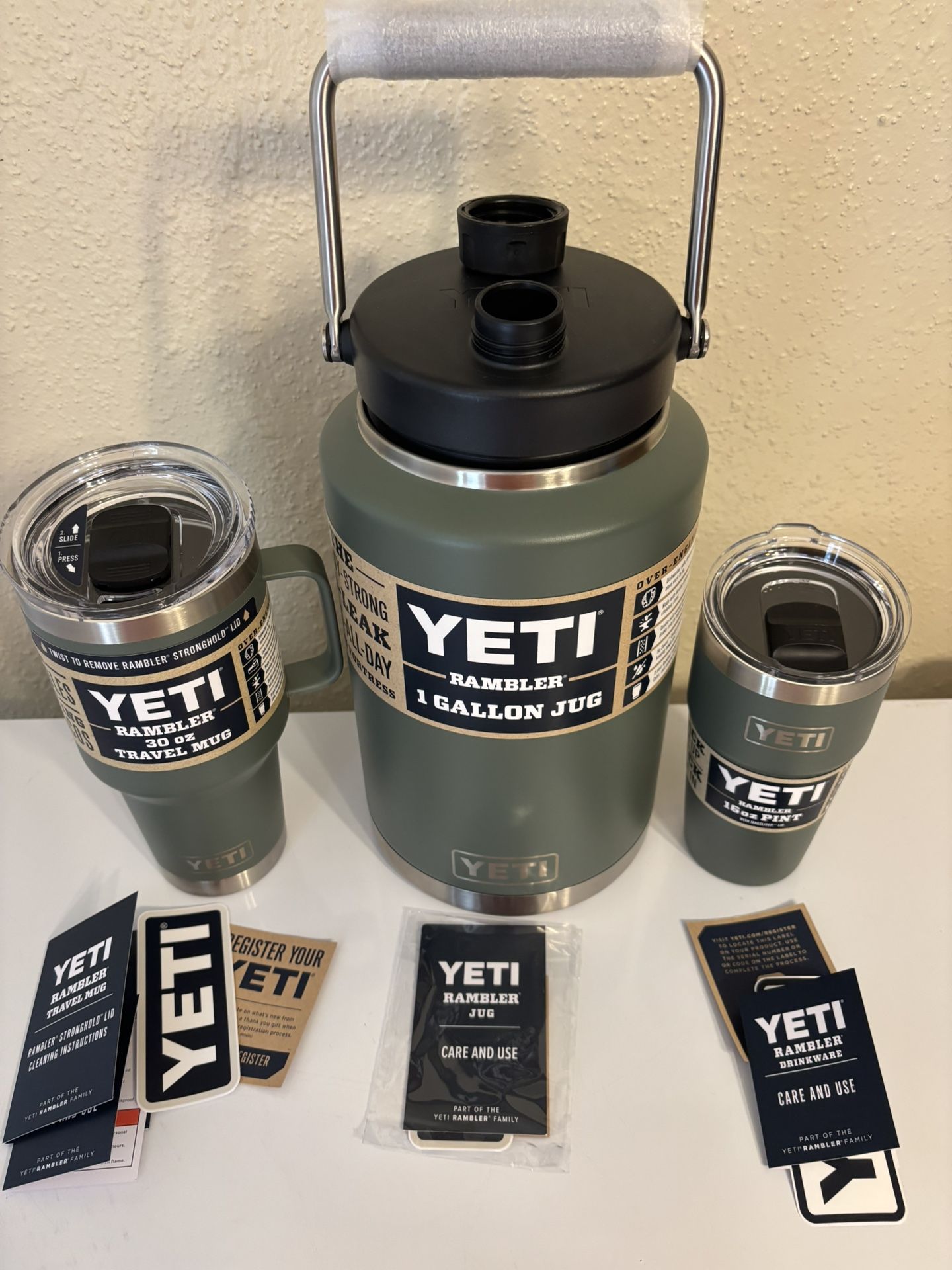 Yeti Rambler Bundle Camp Green Color
