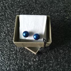 "Honora Cultured Pearls"..Sterling Silver Earrings 