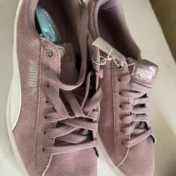 Puma Women’s Shoes Size 7